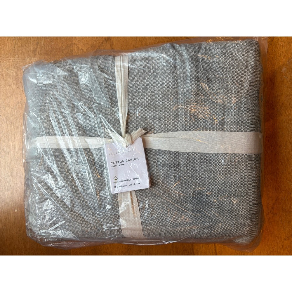 Pottery Barn Organic Cotton Casual Tablecloth Blue Chambray 70x108 1597443 NEW